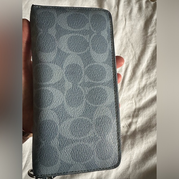 Coach Blue Signature Pattern Wallet - Picture 3 of 11